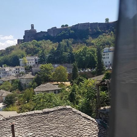 Lori'S Traditional House Hotel Gjirokaster Exterior photo